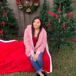 Meet your Posher, Anai